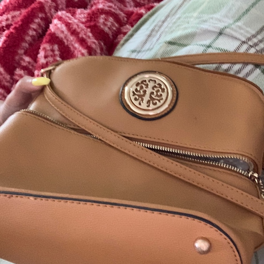 Brown shoulder bag